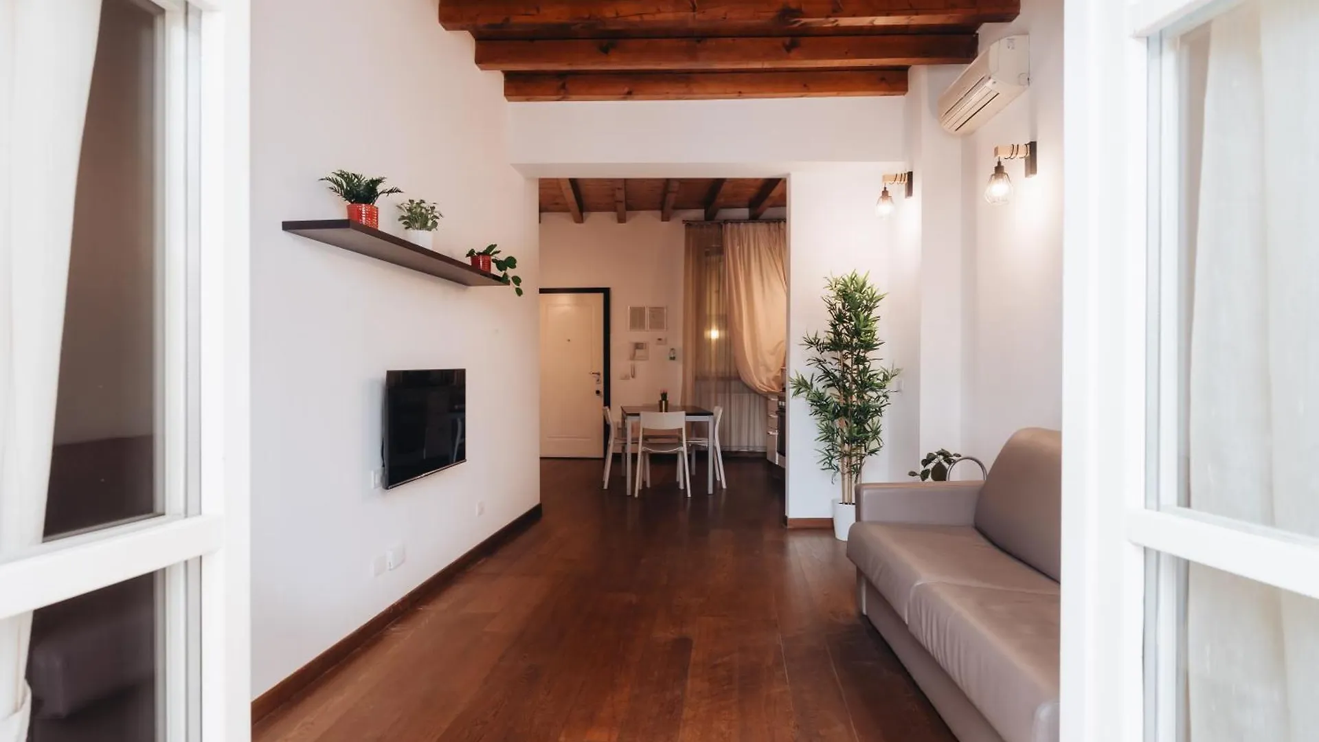 Charming Milan Apartments Brera - Madonnina İtalya