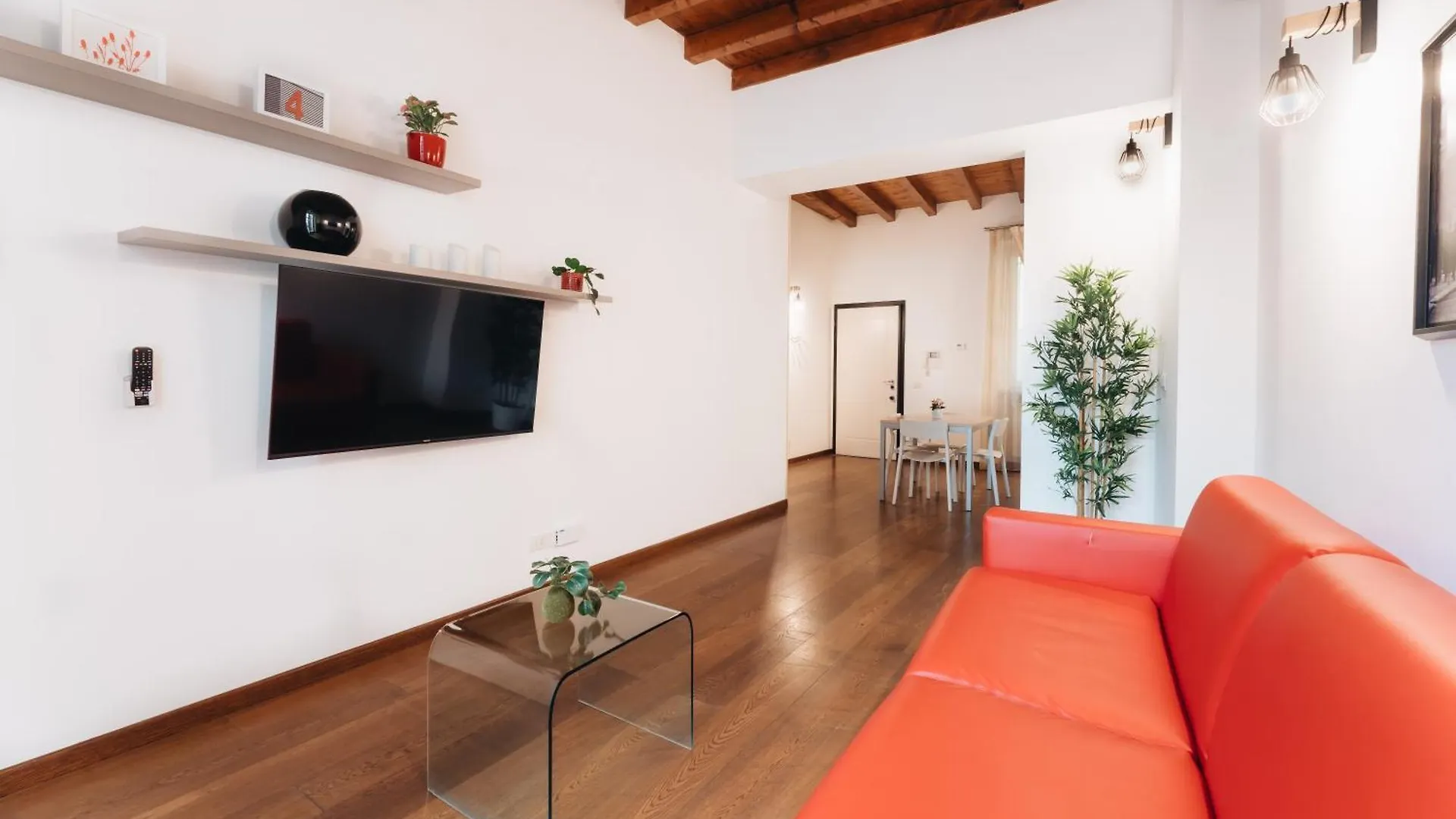 Charming Milan Apartments Brera - Madonnina