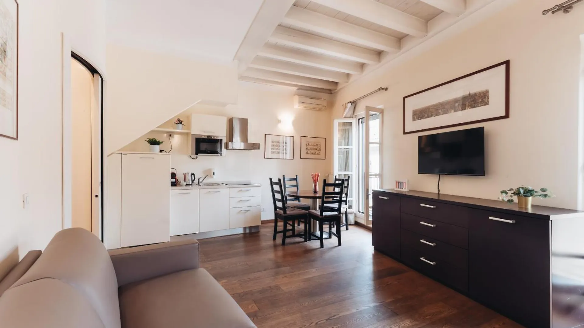 Charming Milan Apartments Brera - Madonnina